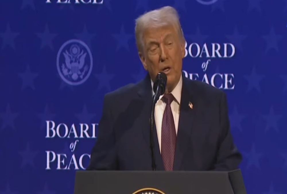 Trump nga Davosi: I dham&euml; fund 8 luft&euml;rave, shkat&euml;rruam programin