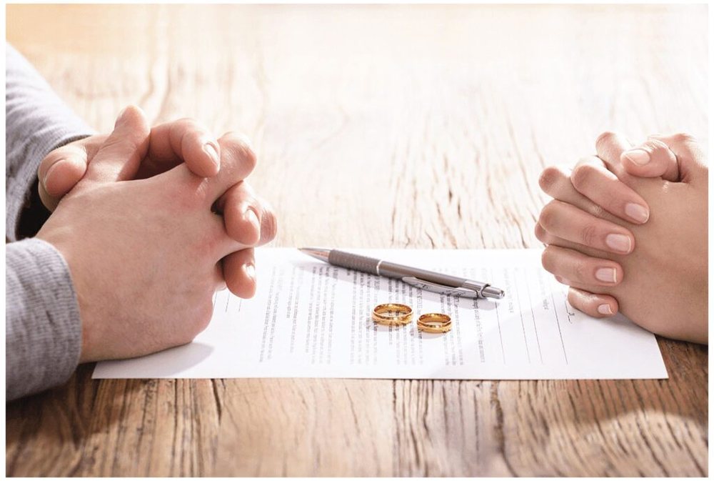 Martesat n&euml; r&euml;nie historike, rriten divorcet