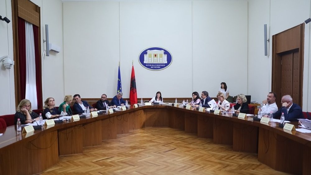 &Ccedil;far&euml; pritet t&euml; ndodh?/ Mblidhet sot Konferenca e