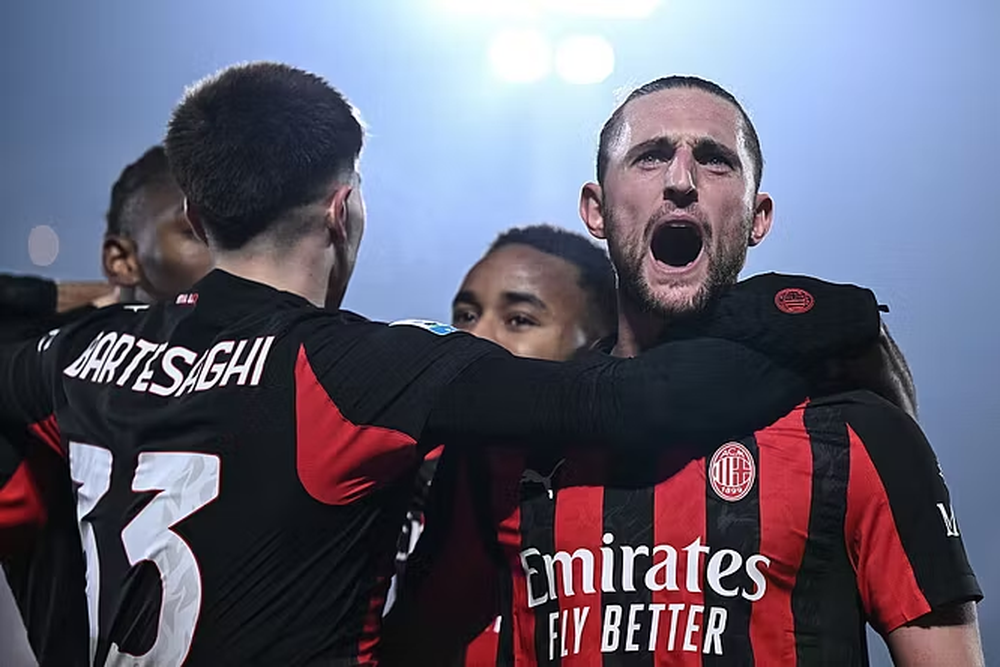 Maignan b&euml;n mrekulli, Rabiot merr komand&euml;n n&euml; Como: