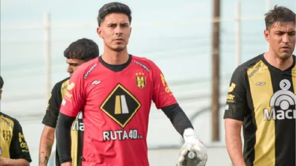 Portieri p&euml;son arrest kardiak gjat&euml; st&euml;rvitjes: Nievas trondit