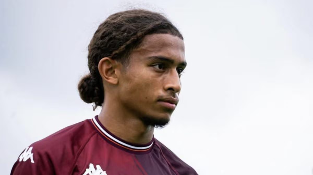 Kush &euml;sht&euml; Tahirys Dos Santos, futbollisti i djegur r&euml;nd&euml;