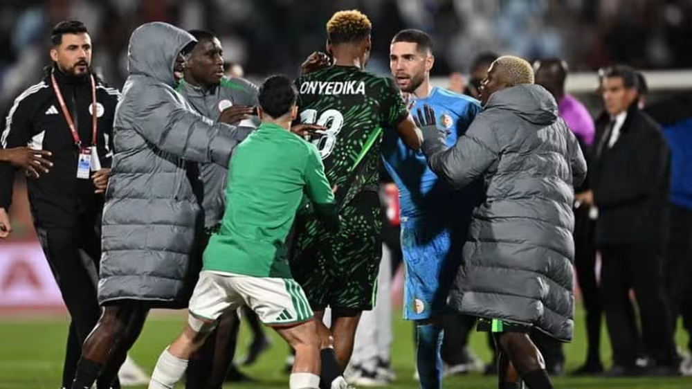 Nigeri&ndash;Algjeri p&euml;rfundon n&euml; rrahje, Luca Zidane krijon kaos: