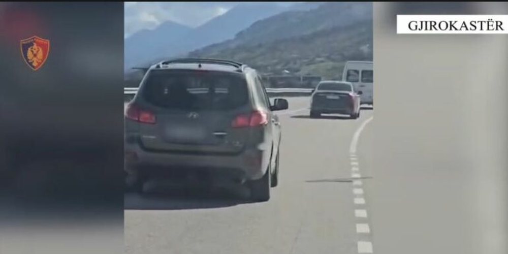 Kapen me 34 kg k&agrave;nabis n&euml; makin&euml;, dy t&euml; arrestuar n&euml;