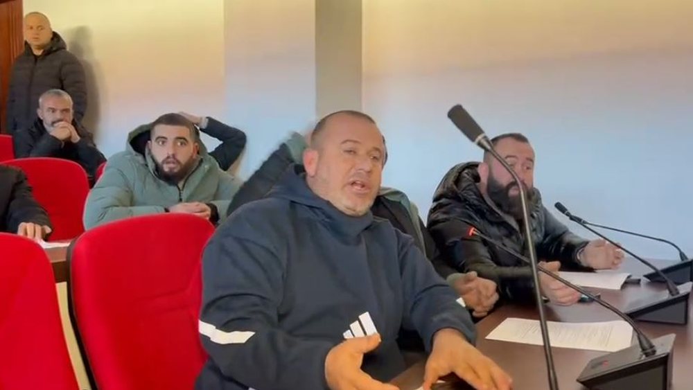 Maliq/ Fermer&euml;t e p&euml;rmbytur p&euml;rplasen me zyrtar&euml;t n&euml;