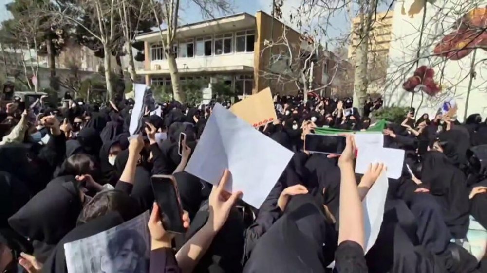 Student&euml;t iranian&euml; s&euml;rish n&euml; protest&euml; kund&euml;r