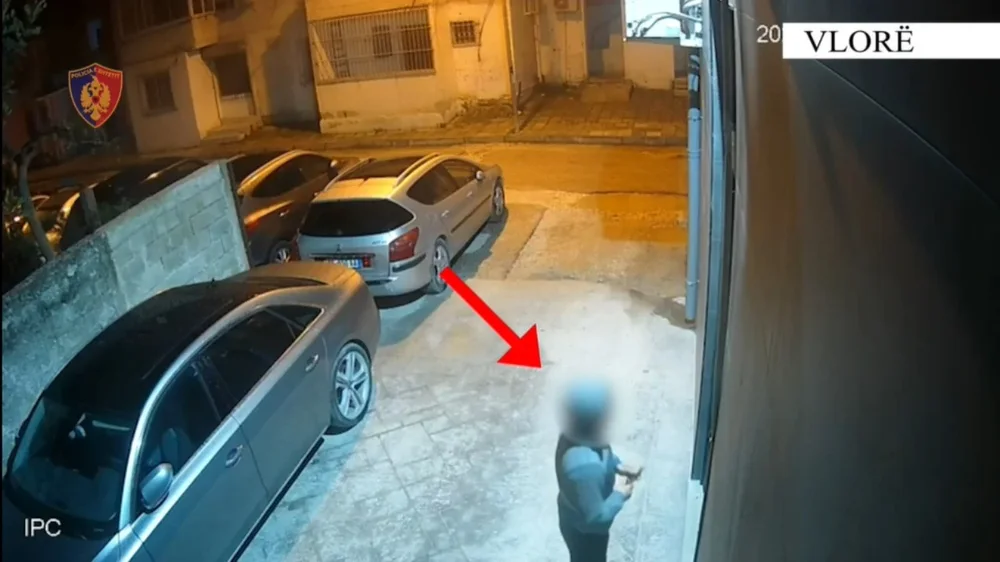 Vodhi shuma parash n&euml; dy minimarkete, arrestohet 33-vje&ccedil;ari n&euml;