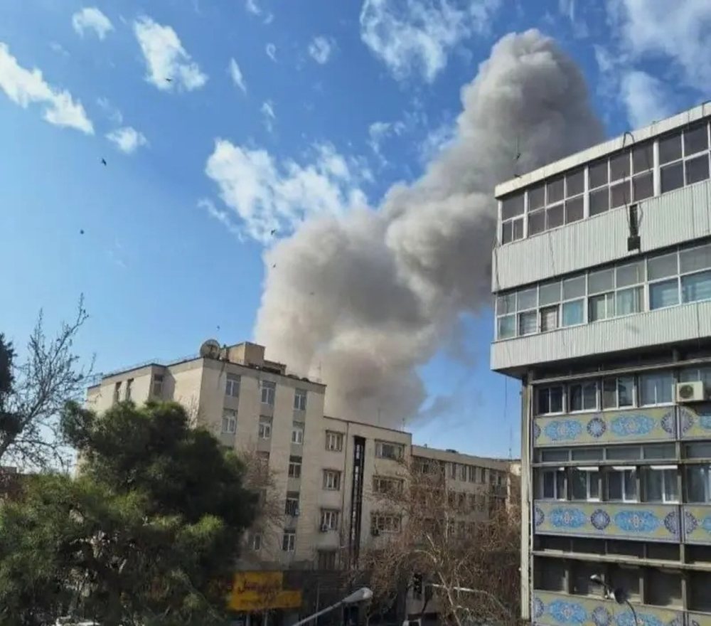 Irani kund&euml;rp&euml;rgjigjet me raketa, bien sirenat n&euml; Izrael