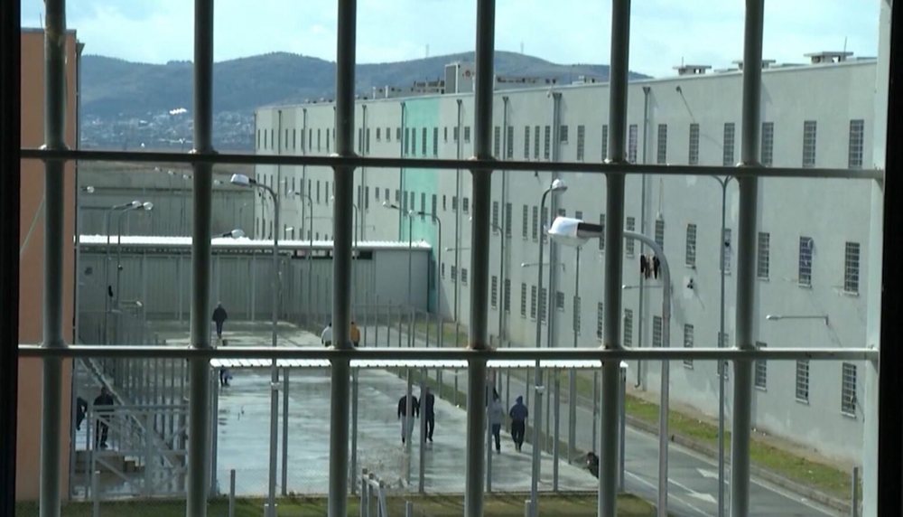 Amnistia penale/ 380 persona lirohen menj&euml;her&euml;, p&euml;r rreth 900