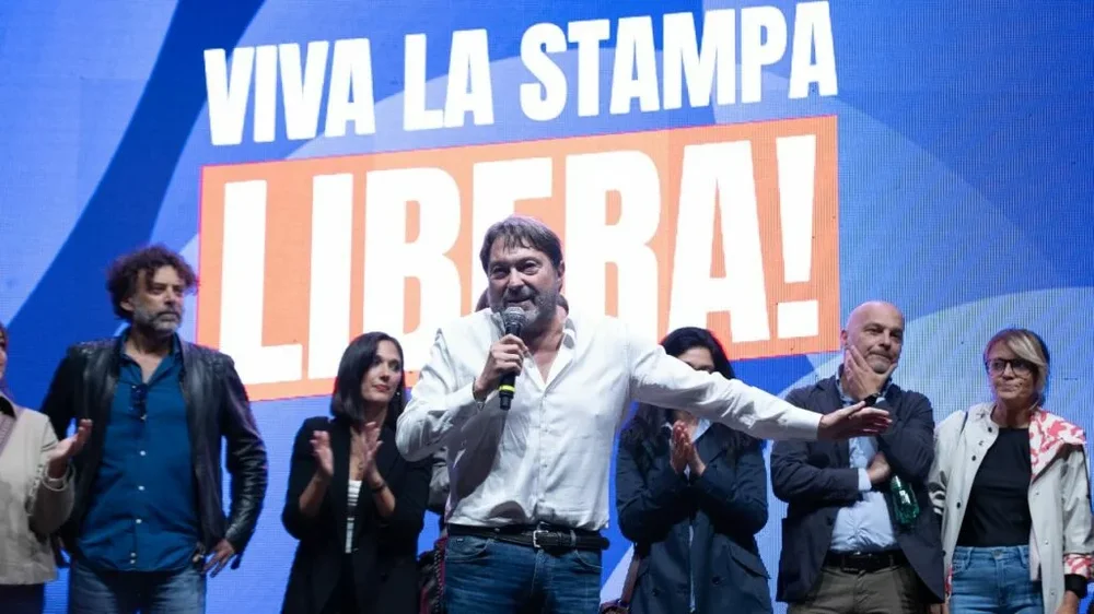 Bomba n&euml; makin&euml;n e gazetarit italian/ Mediat italiane theksojn&euml;