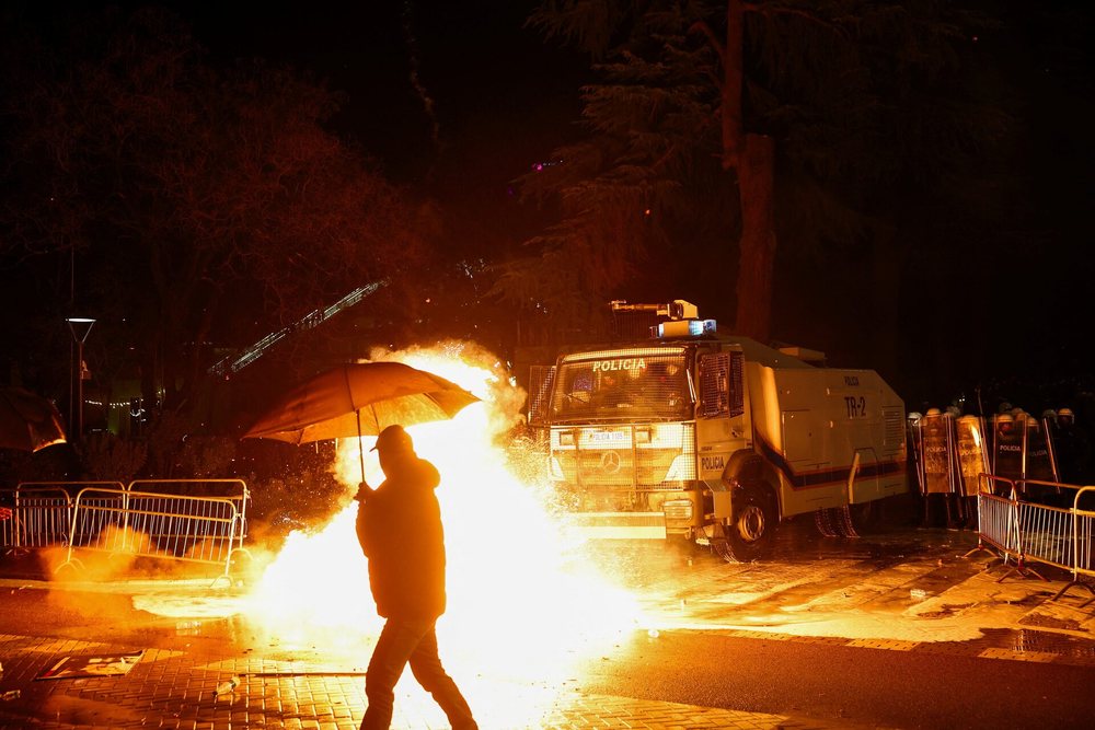 Pse n&euml; protest&euml;n e s&euml; premtes nuk pati asnj&euml; polic t&euml;
