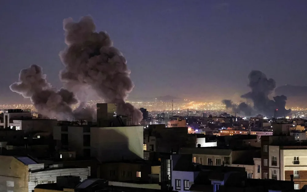 Irani l&euml;shon raketa drejt Europ&euml;s, bombardon baz&euml;n ushtarake