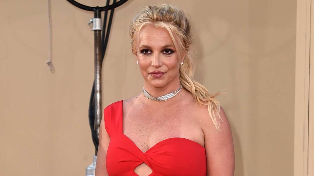 Pilula t&euml; dyshuara n&euml; makin&euml;, Britney Spears rrezikon burg