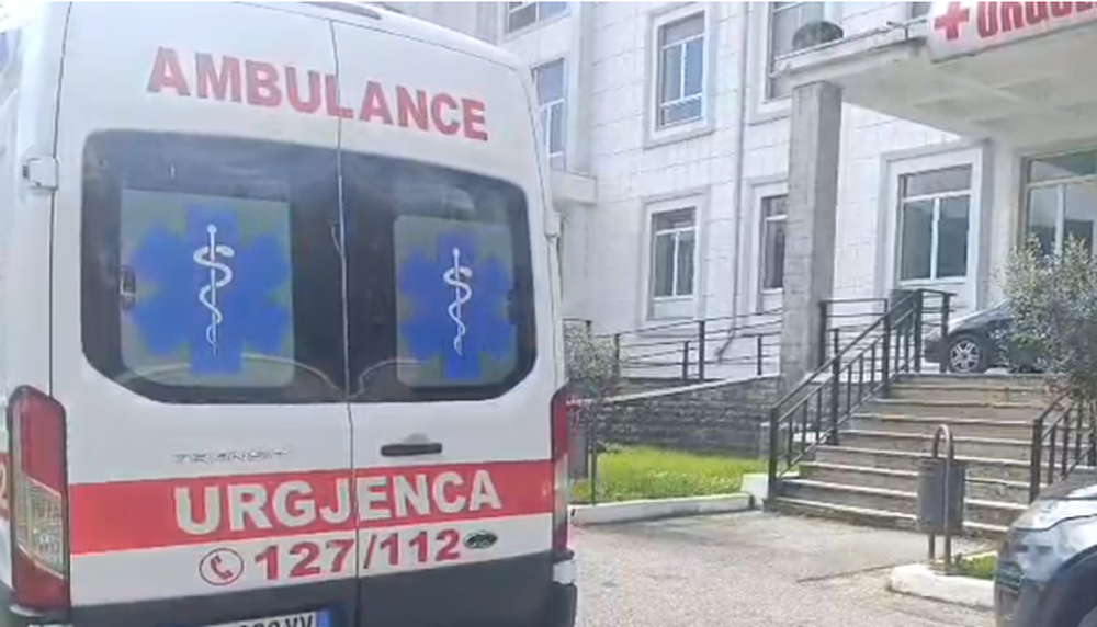 Gjirokast&euml;r, pun&euml;tori bie nga lart&euml;sia, d&euml;rgohet me