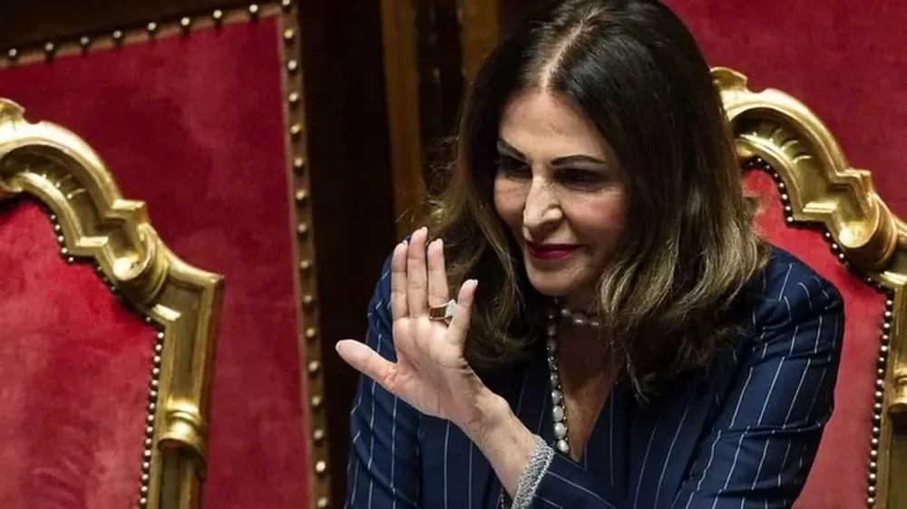 Vijojn&euml; dor&euml;heqjet e ministrave nga kabineti "Meloni"