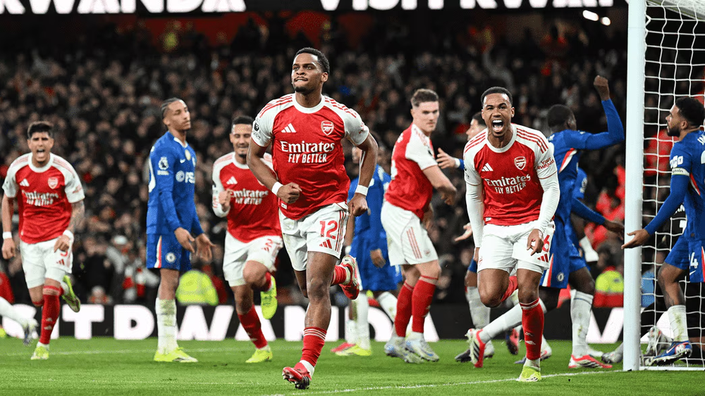 Arteta profesori i goditjeve t&euml; k&euml;ndit: Arsenal thyen Chelsea n&euml;