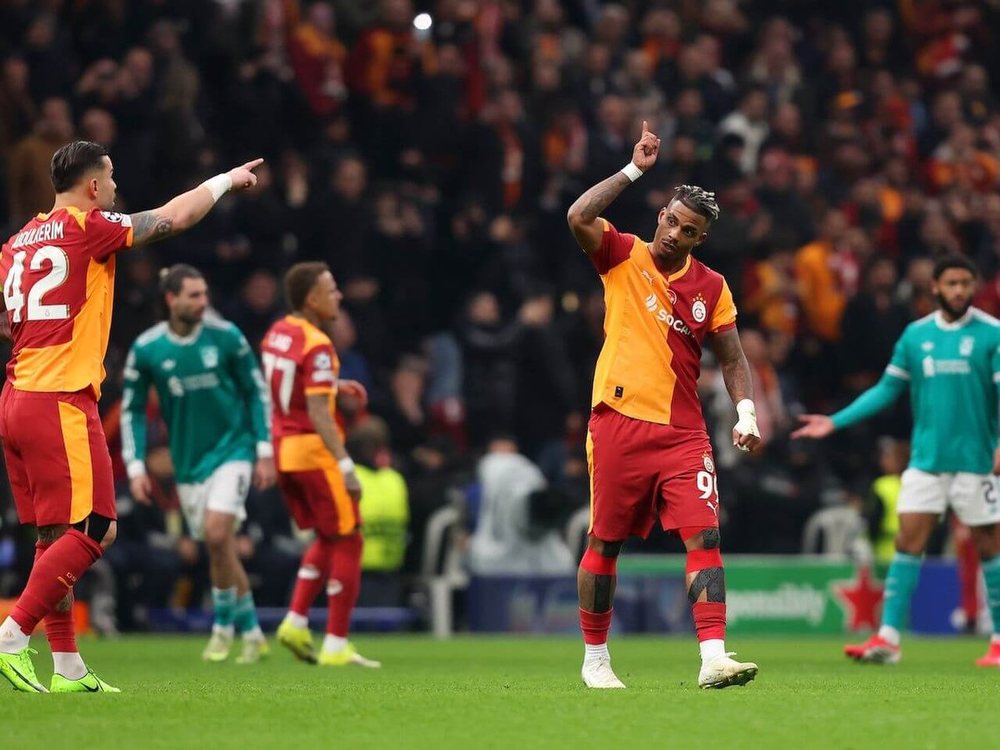Rams Park n&euml; flak&euml;, Galatasaray mposht Liverpool: Slot i t&euml;rbuar