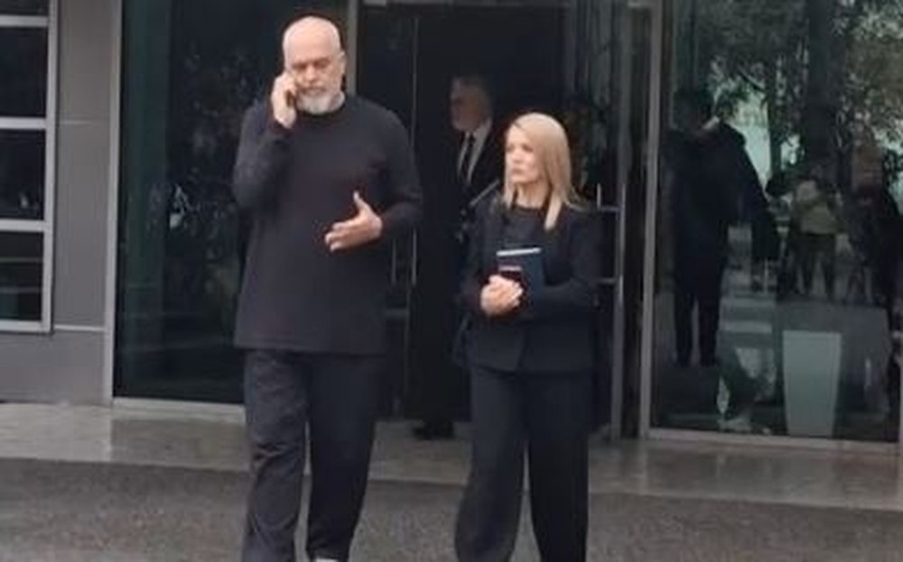 Mbledhja e Ram&euml;s me deputet&euml;t e Tiran&euml;s, zbulohet