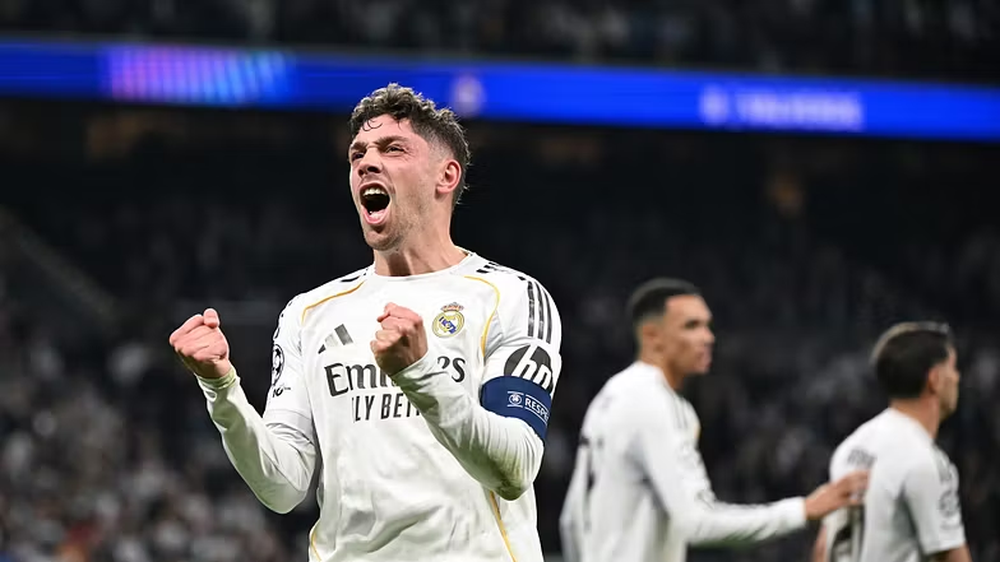 Super Valverde, Real d&euml;rrmon City: PSG keqtrajton Chelsea e sheh