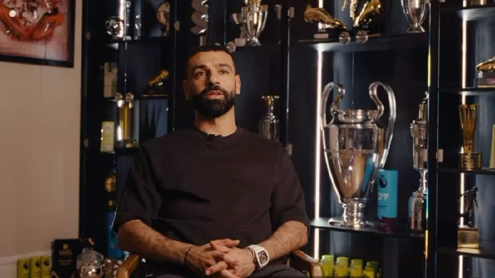 Lamtumir&euml; Liverpool, Mohamed Salah lajm&euml;ron largimin: