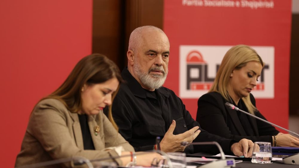 Rama: Fitoret nuk na i fal kush