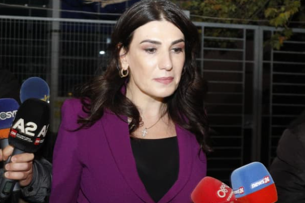 Rekurs n&euml; Gjykat&euml;n e Lart&euml;, Kar&ccedil;anaj k&euml;rkon heqje