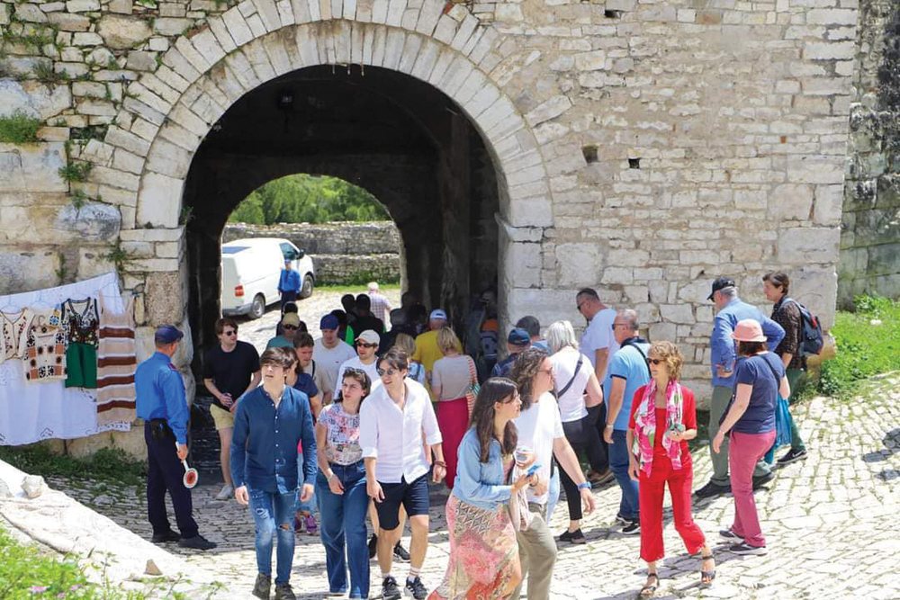 Tkurret turizmi shqiptar, u mbat nga Kosova dhe Italia n&euml; janar-shkurt