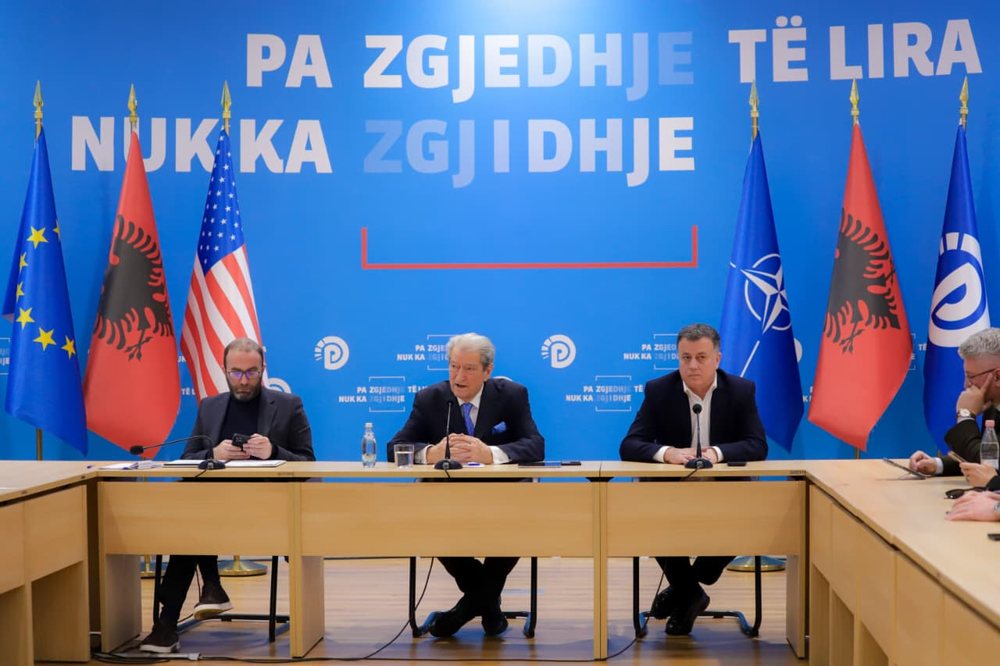 Berisha: PD do t&euml; nd&euml;rmarr&euml; luft&euml; frontale ndaj oligopoleve