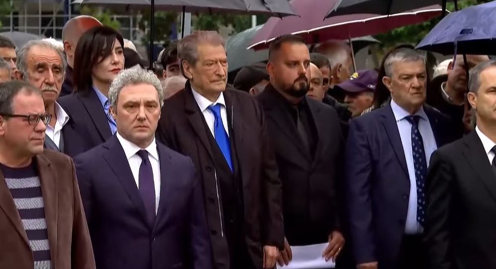Berisha: 2 Prilli revolt&euml; ndaj fars&euml;s elektorale, martir&euml;t