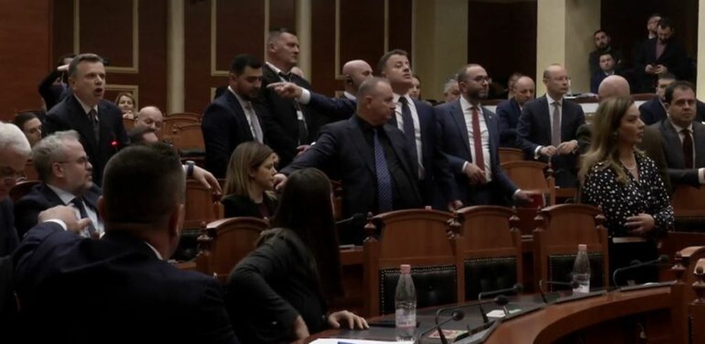 Sekretariati i Etik&euml;s p&euml;rjashton me 20 dit&euml; Nok&euml;n,