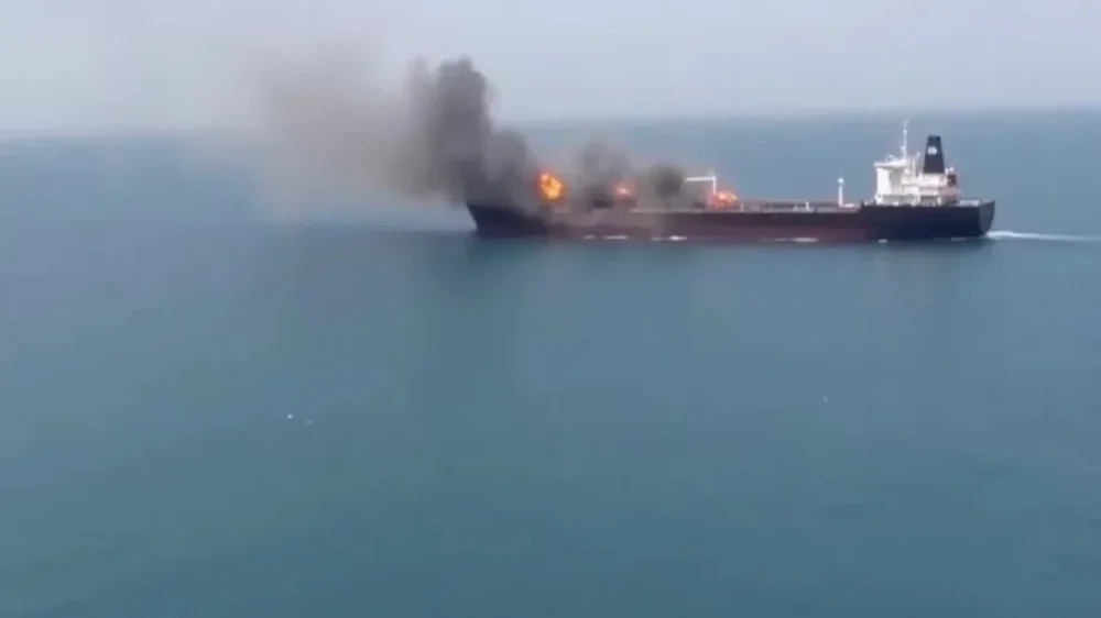 Irani godet me dron anijen e lidhur me Izraelin n&euml; Ngushtic&euml;n e