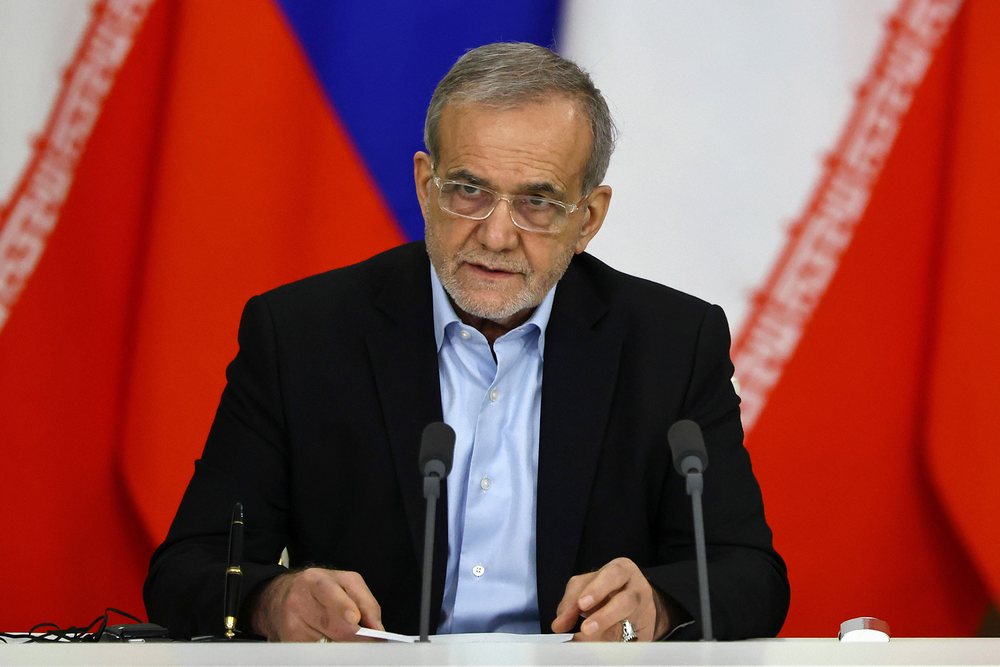 Presidenti iranian i d&euml;rgon let&euml;r popullit amerikan: Nuk e filluam ne