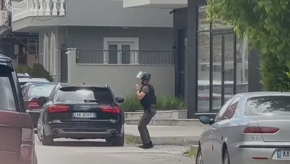 &Ccedil;'ndodhi me zyrtarin n&euml; Kor&ccedil;&euml;/ Dyshoi p&euml;r