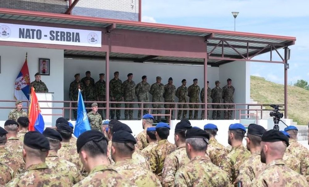 Ndodh p&euml;r her&euml; t&euml; par&euml;/ NATO dhe ushtria e Serbis&euml;