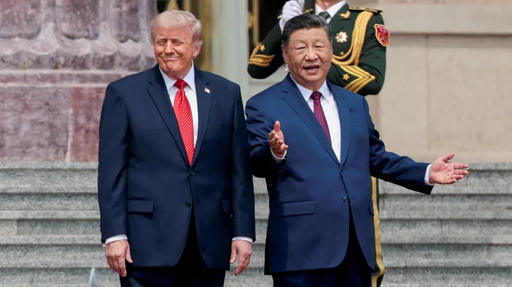 Lajka dhe buj&euml; nd&euml;rsa Trump mir&euml;pritet n&euml; Kin&euml;, por