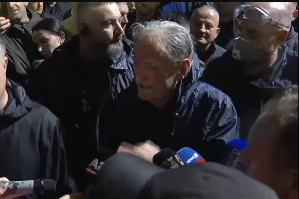 Policia ndali marshimin e opozit&euml;s/ Berisha: Krim i sh&euml;mtuar i