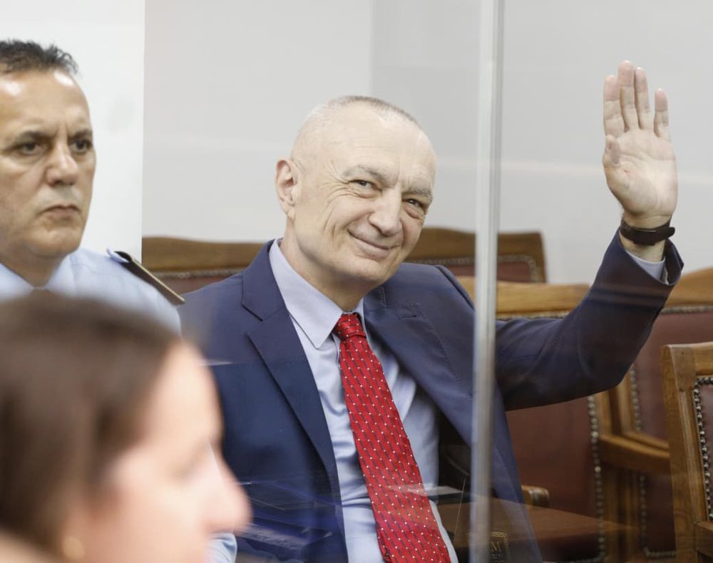 GJKKO rr&euml;zon k&euml;rkes&euml;n e Met&euml;s, ofroi 50 mij&euml; euro