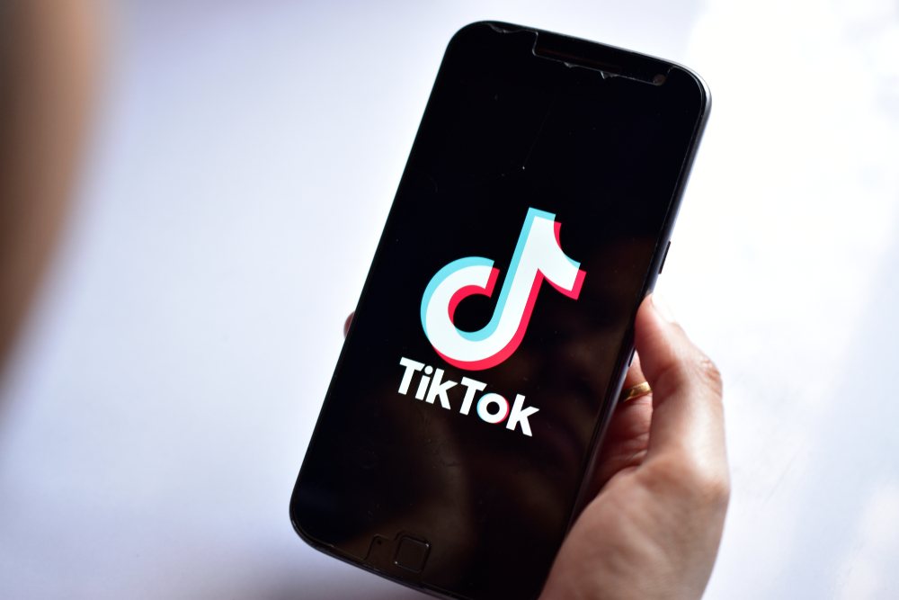 Zbulohet data kur mbyllet TikTok! AKEP urdhër kompanive të internetit