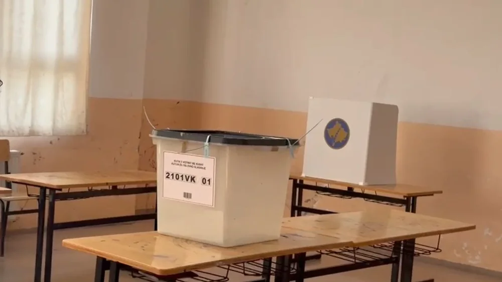 Mbyllet votimi në Kosovë, dalin exit poll e para: Albin Kurti 37