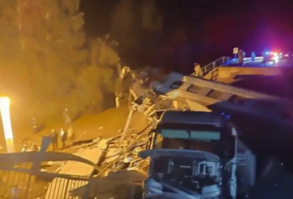 TRAGJIKE/ Shembet ura mbi tren, 7 viktima e 30 të plagosur