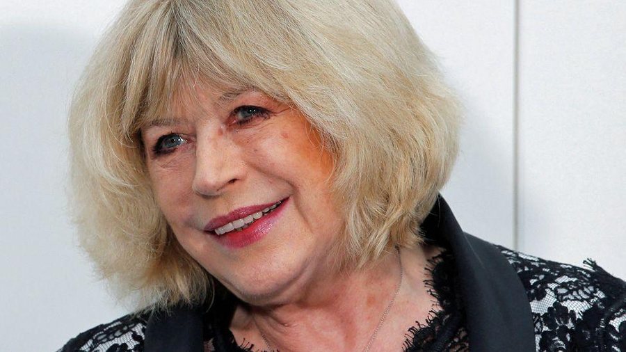 PROFIL/ Shuhet këngëtarja e famshme Marianne Faithfull, ikona e