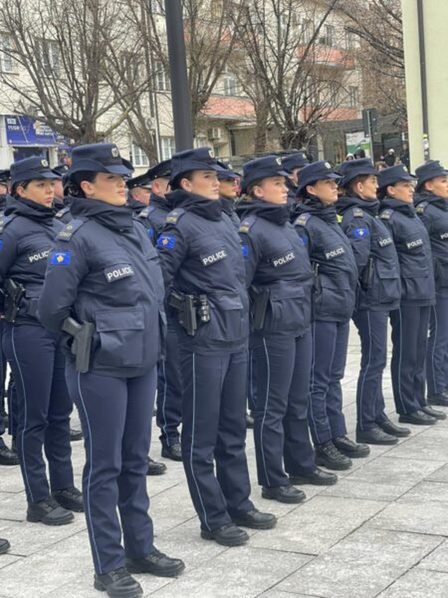 FOTO/ Momente nga parakalimi i Forcës së Sigurisë së