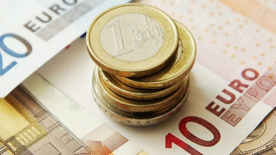 KËMBIMI VALUTOR 20 shkurt 2025/ Euro dhe dollari drejt