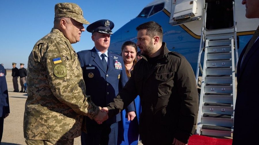 Zelensky mbërrin në Uashington, pritet të takohet me Donald Trump