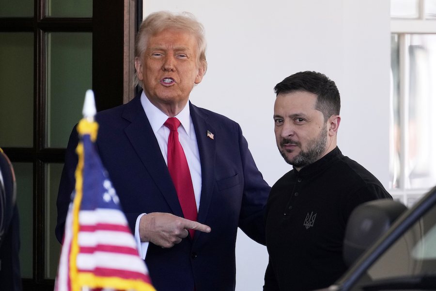 Trump dhe Zelensky bisedë telefonike, pas përplasjes në