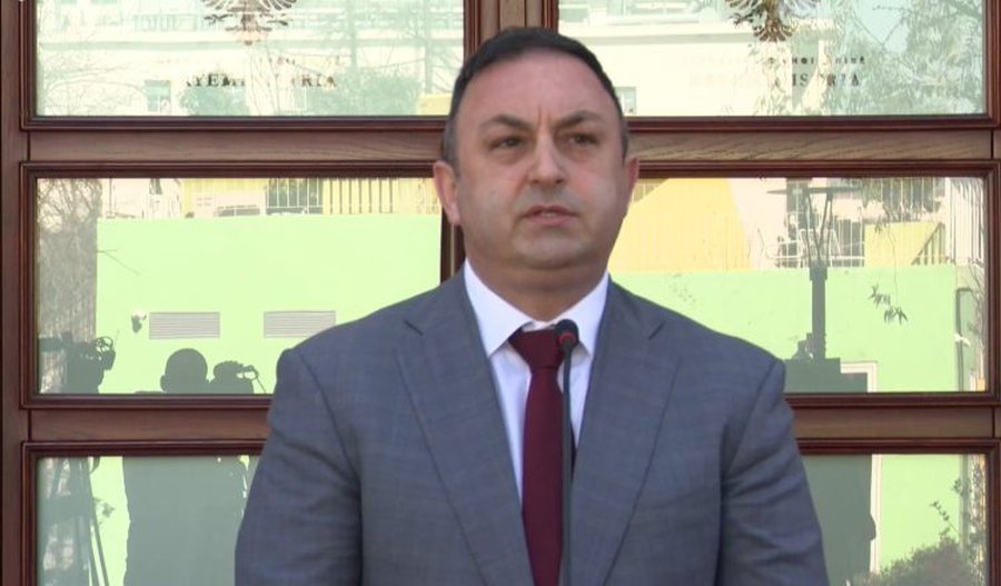 “Kërcënime për shkak të detyrës”, ministri