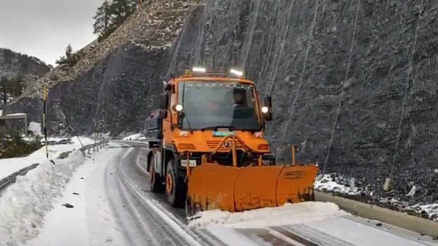 FOTOLAJM/ Marsi rikthen dimrin! Dëbora zbardh qarkun e Korçës