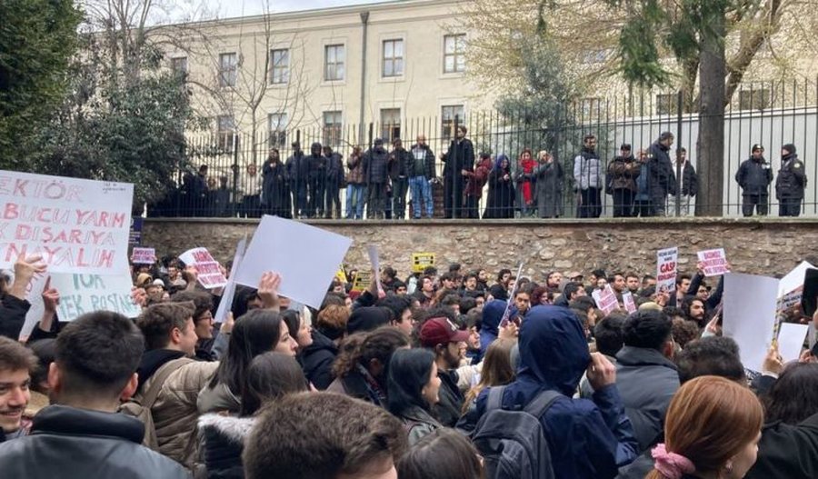 Incidente në Universitetin e Stambollit pas arrestimit të Ekrem