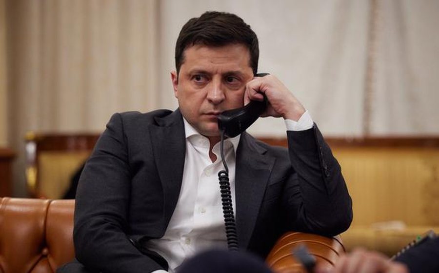 "Do flasim për 15-20 minuta"/ Zelensky ndërpret BISEDËN