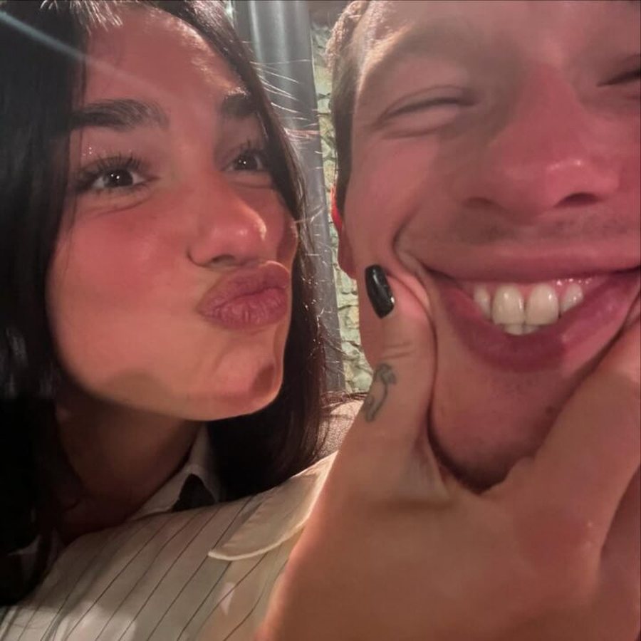 “Pashkë në shtëpi!”/ Dua Lipa publikon FOTO me